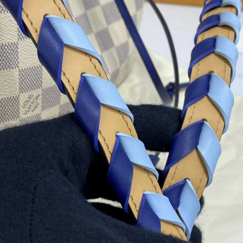 Replica bags lv Goldcolor Louis Vuitton Neonoe MM Blue