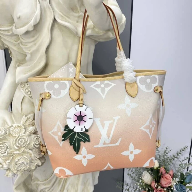 Replica bag Dring Louis Vuitton Neverfull MM Brume Gray