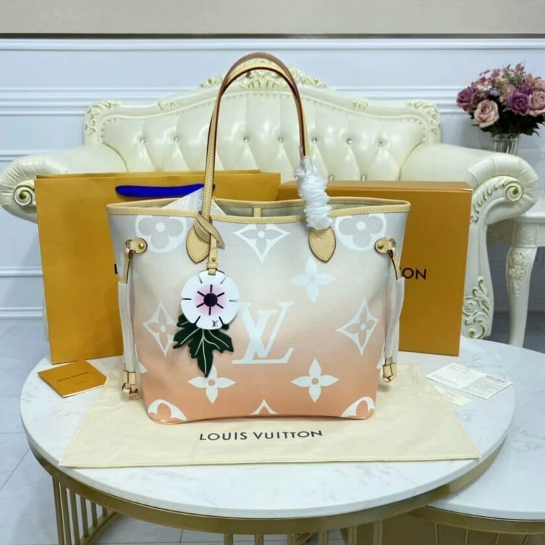 Replica bag Dring Louis Vuitton Neverfull MM Brume Gray