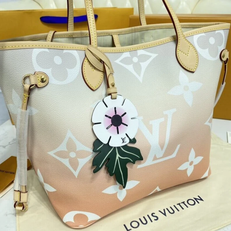Replica bag Dring Louis Vuitton Neverfull MM Brume Gray