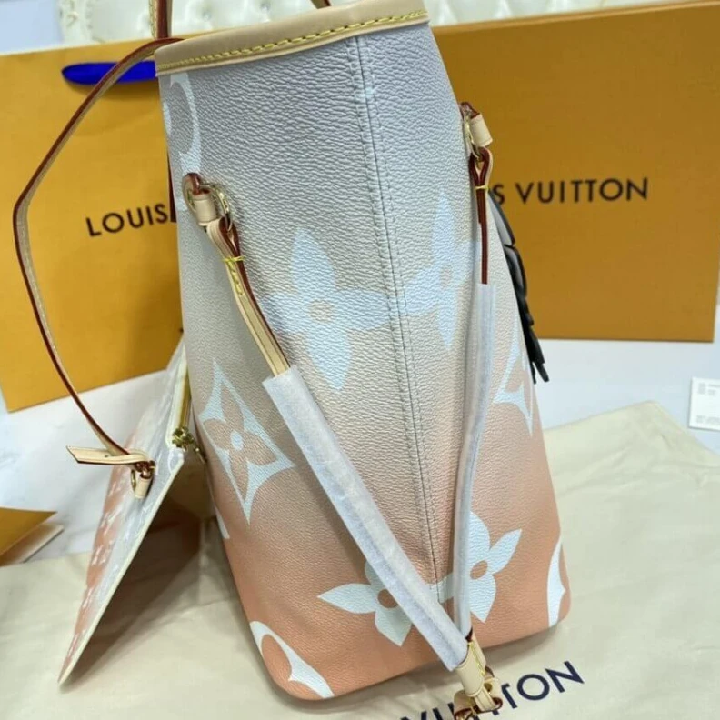 Replica bag Dring Louis Vuitton Neverfull MM Brume Gray