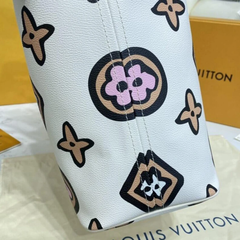 Replica bags The Neverf Louis Vuitton Neverfull MM Cream