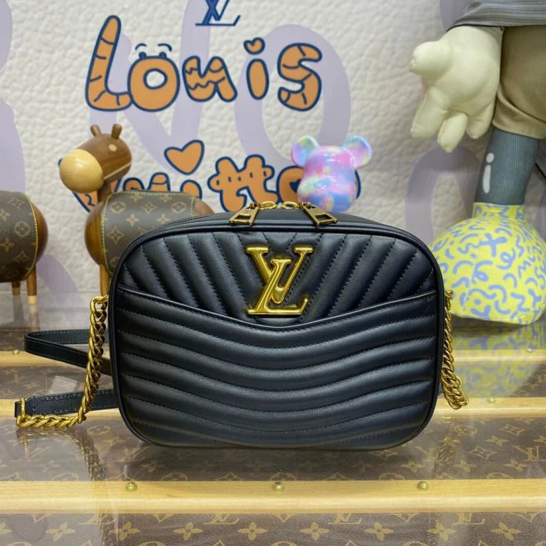 Louis vuitton locations Microfibe Louis Vuitton New Wave Camera Bag Black