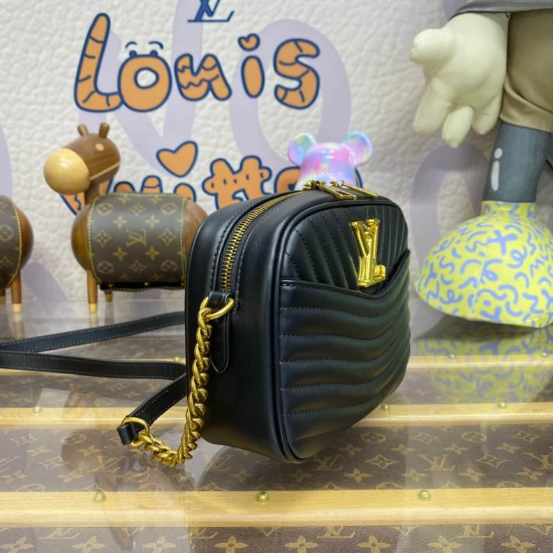Louis vuitton locations Microfibe Louis Vuitton New Wave Camera Bag Black