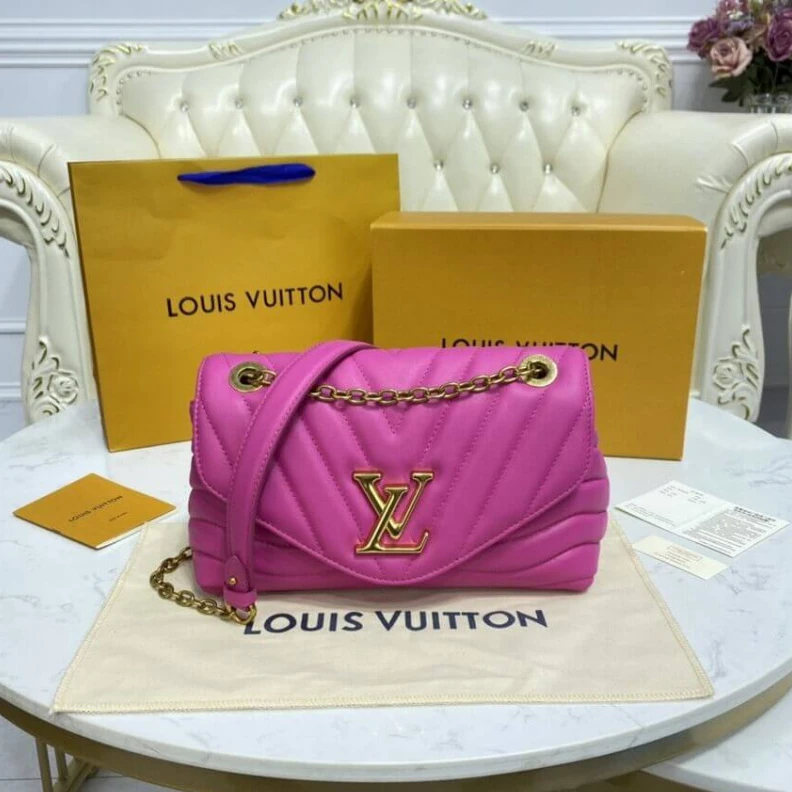 Lv belts replica Agathe Pi Louis Vuitton New Wave Chain Bag Agathe Pink