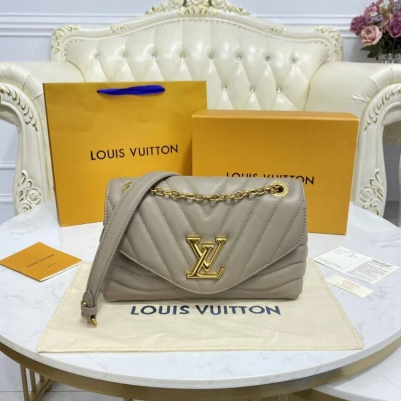 Replica bags Flat pock Louis Vuitton New Wave Chain Bag Dark Taupe
