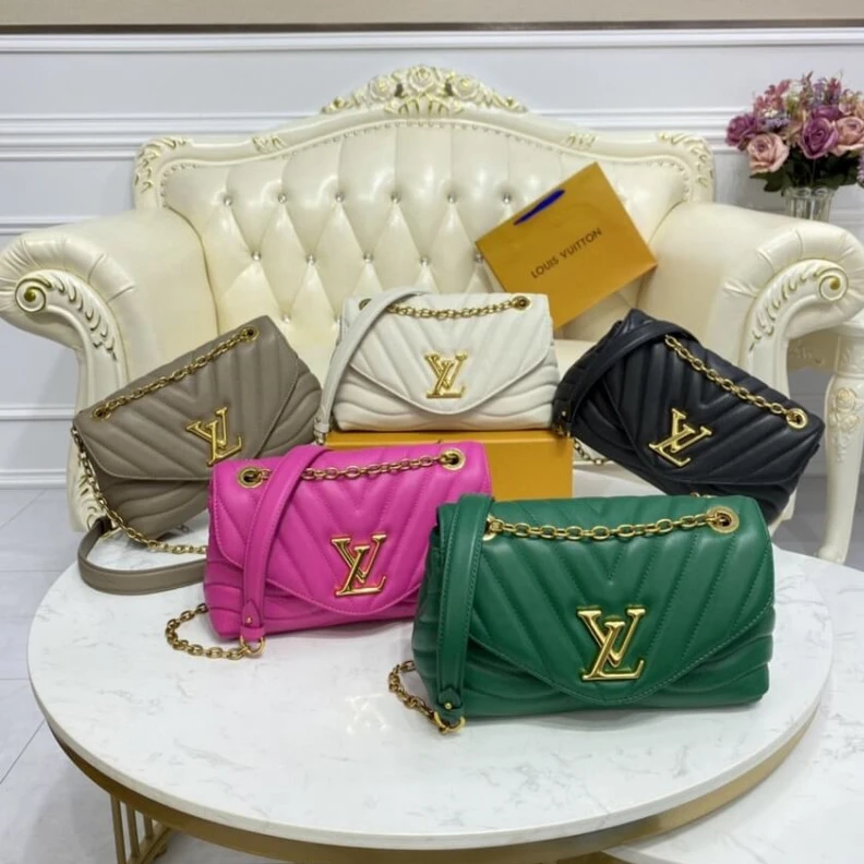 Replica bags Flat pock Louis Vuitton New Wave Chain Bag Dark Taupe