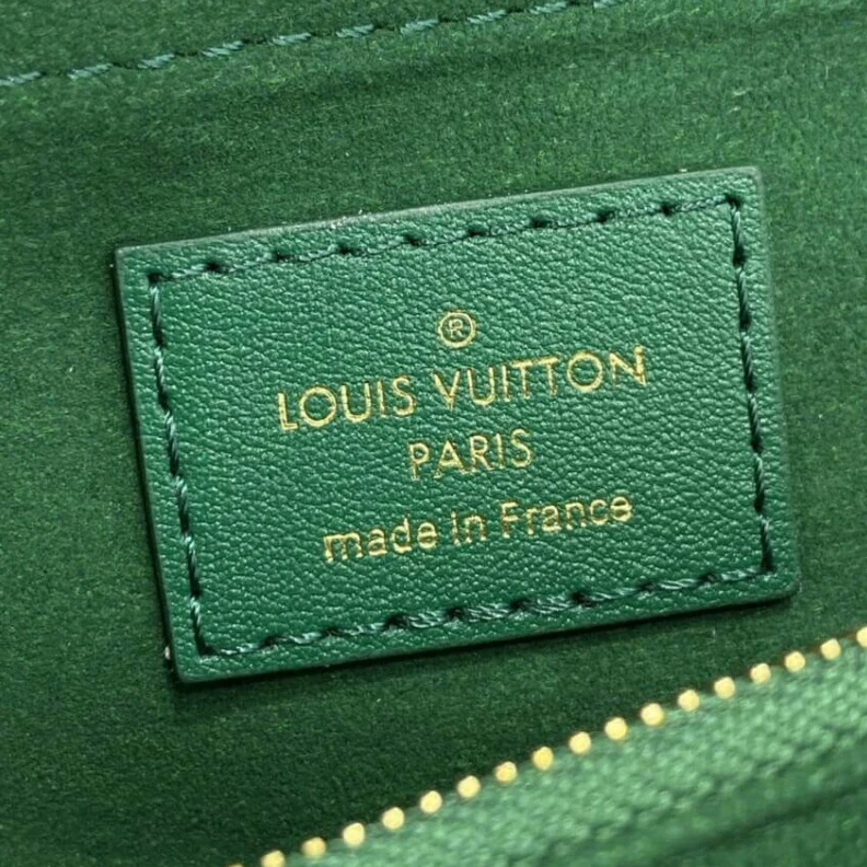 Replica bags lv The signat Louis Vuitton New Wave Chain Bag Emerald Green