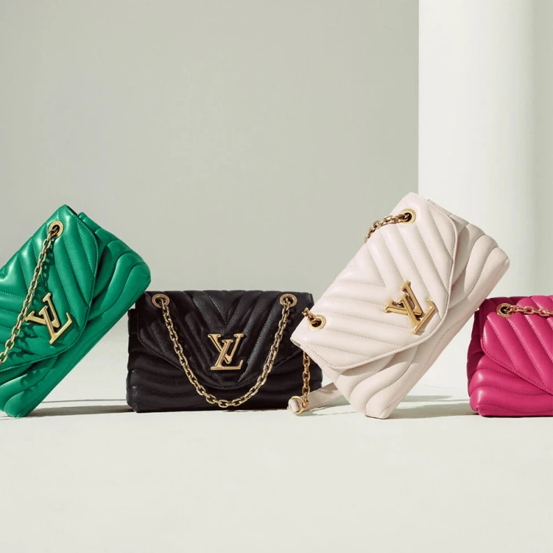 Replica bags lv The signat Louis Vuitton New Wave Chain Bag Emerald Green