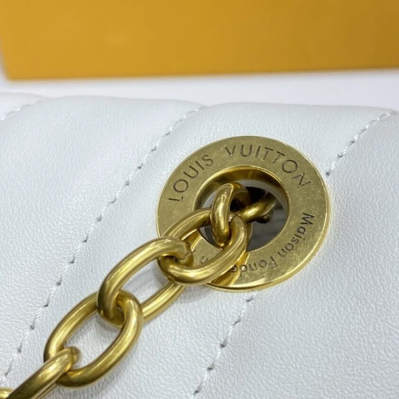 Replica bags Smooth co Louis Vuitton New Wave Chain Bag Ivory