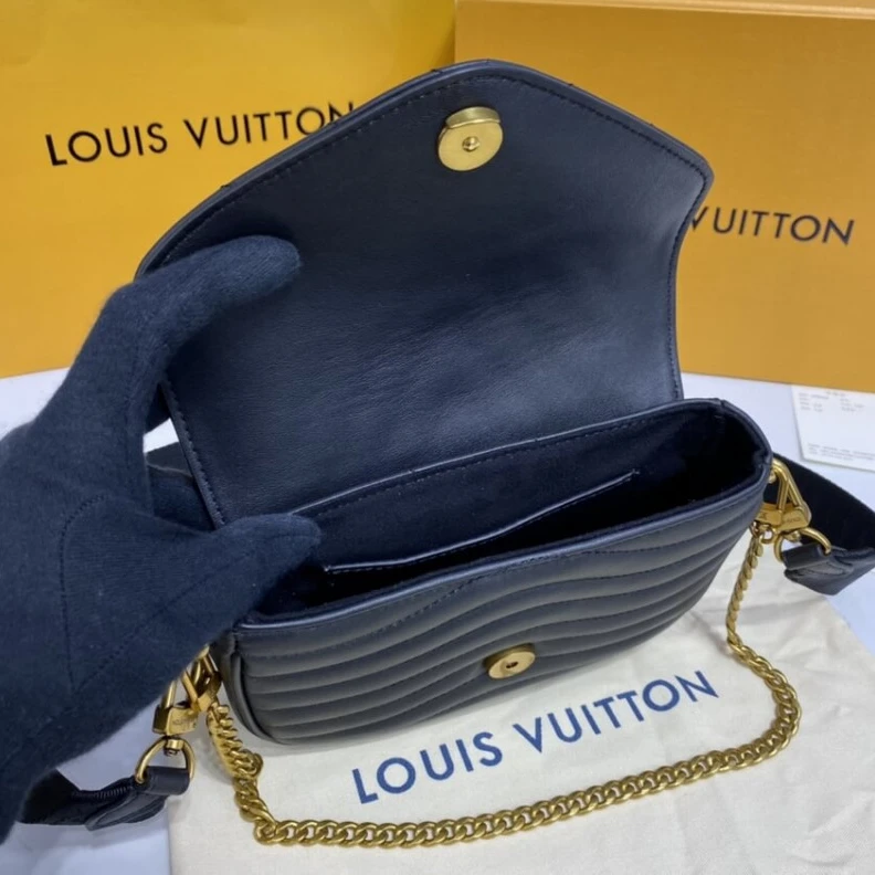 Mythick.ru Chain:Rem Louis Vuitton New Wave Multi-Pochette Black