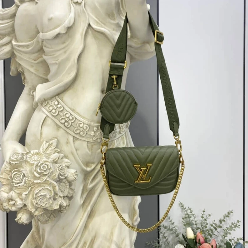Mythick ru Vintage g Louis Vuitton New Wave Multi-Pochette Khaki