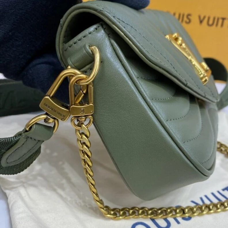 Mythick ru Vintage g Louis Vuitton New Wave Multi-Pochette Khaki