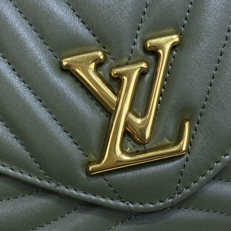 Mythick ru Vintage g Louis Vuitton New Wave Multi-Pochette Khaki