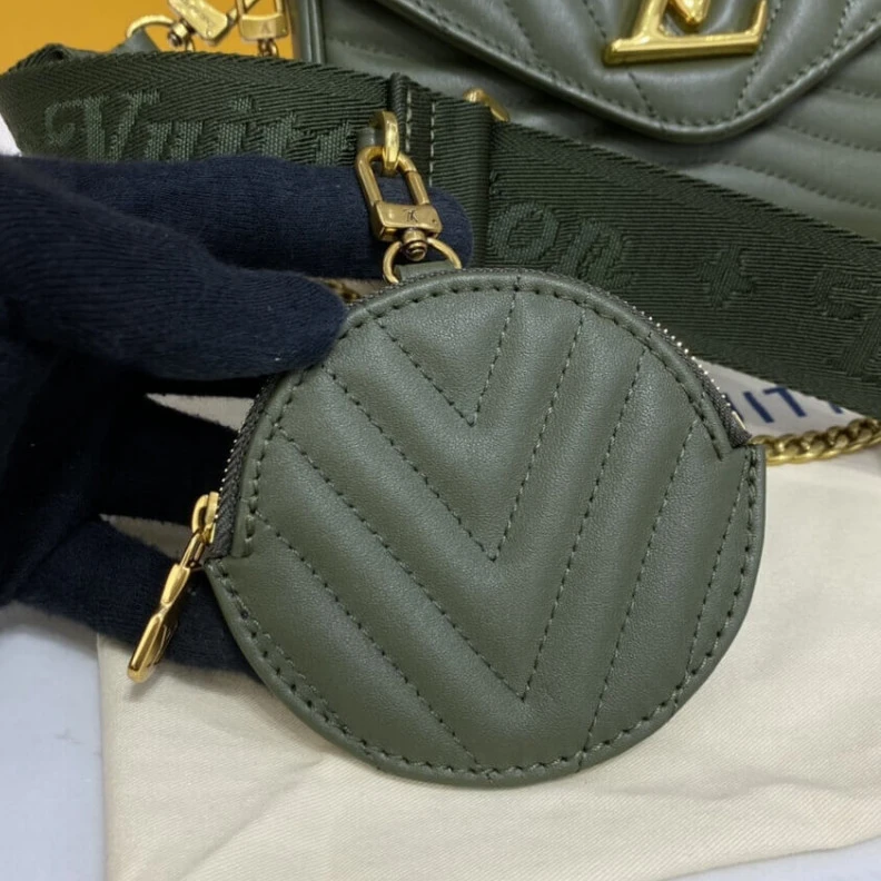 Mythick ru Vintage g Louis Vuitton New Wave Multi-Pochette Khaki