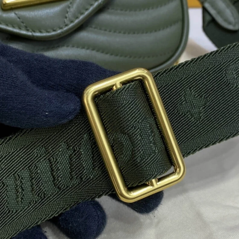Mythick ru Vintage g Louis Vuitton New Wave Multi-Pochette Khaki