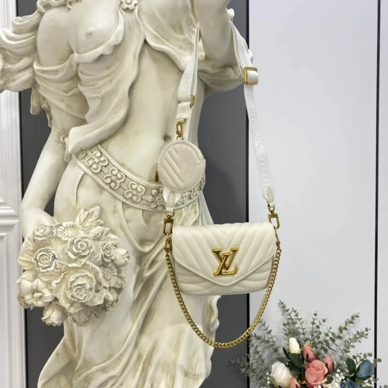 Top lv Smooth ca Louis Vuitton New Wave Multi-Pochette White