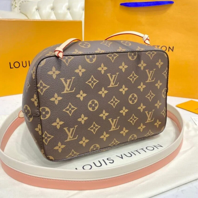 Mythick ru Drawstrin Louis Vuitton NéoNoé MM