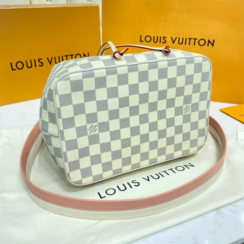 Top lv Strap: Re Louis Vuitton NéoNoé MM