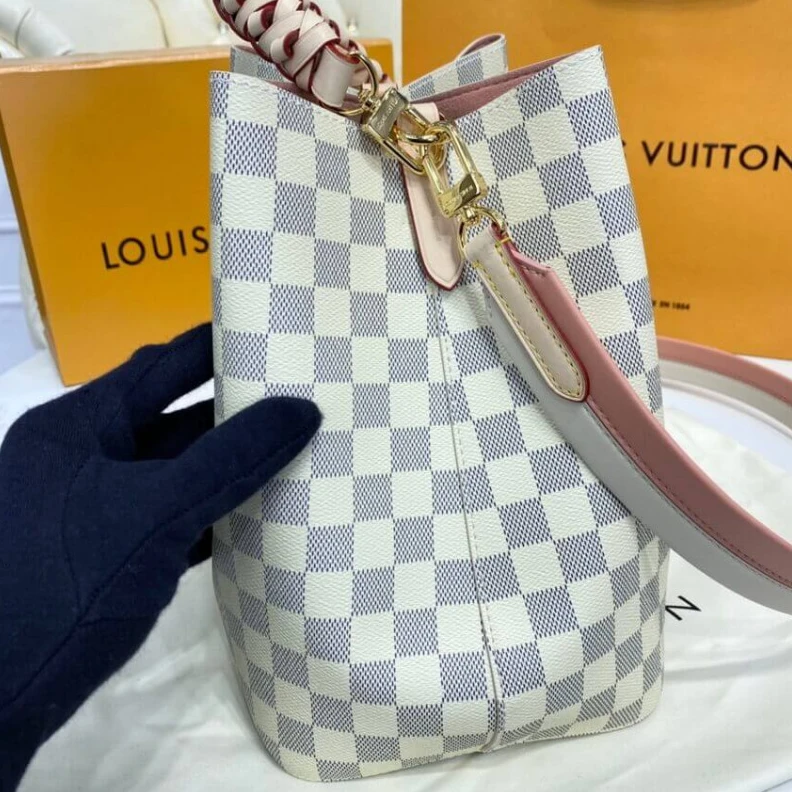 Top lv Strap: Re Louis Vuitton NéoNoé MM