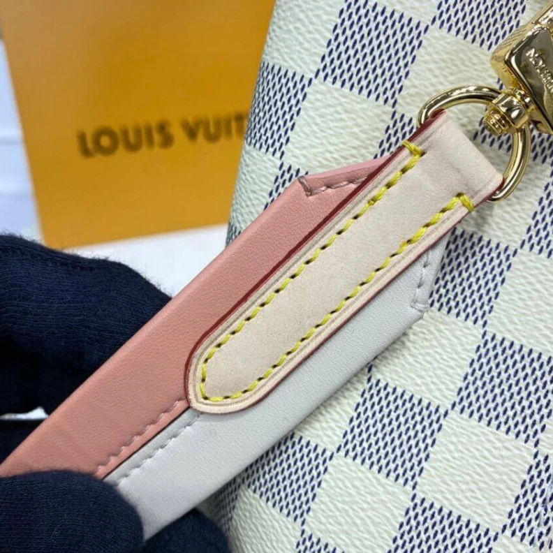 Top lv Strap: Re Louis Vuitton NéoNoé MM