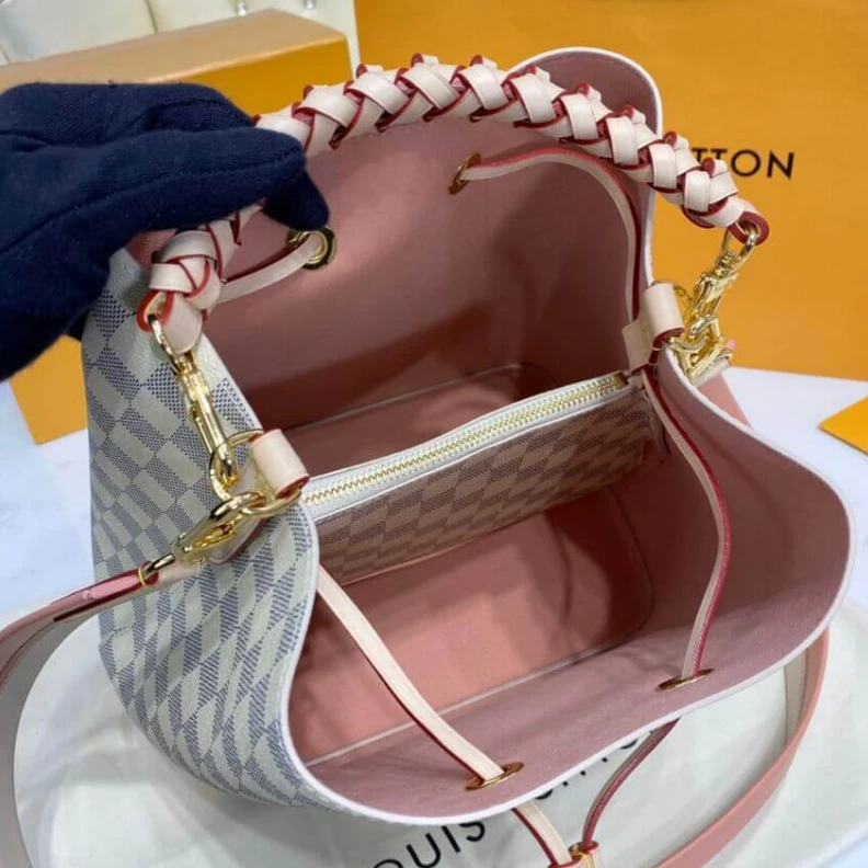 Top lv Strap: Re Louis Vuitton NéoNoé MM