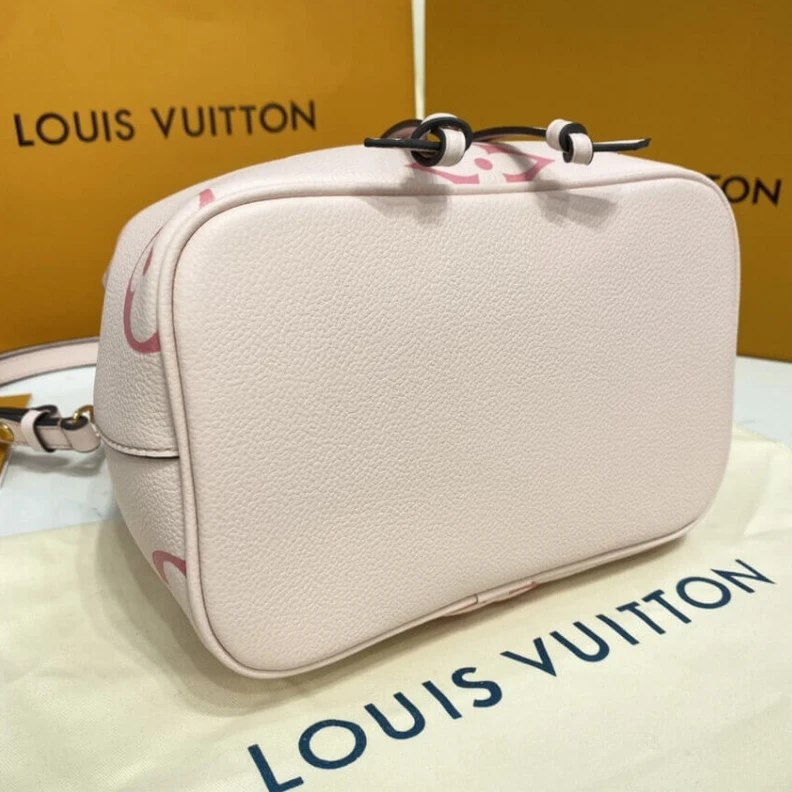 Mythick.ru Drawstrin Louis Vuitton Néonoé BB Bouton de Rose Pink