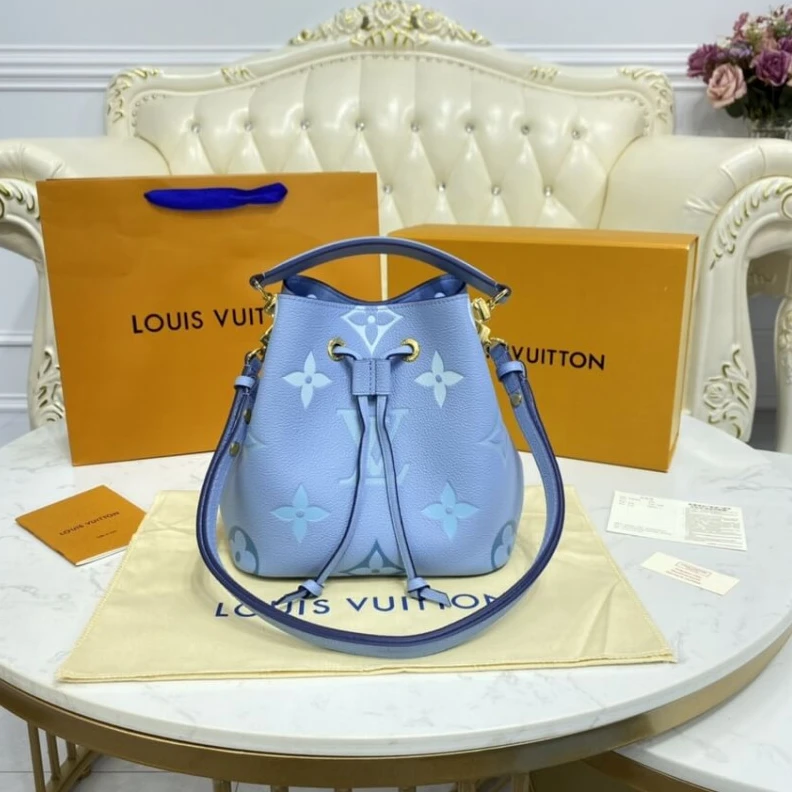 Replica bags lv Made from Louis Vuitton Néonoé BB