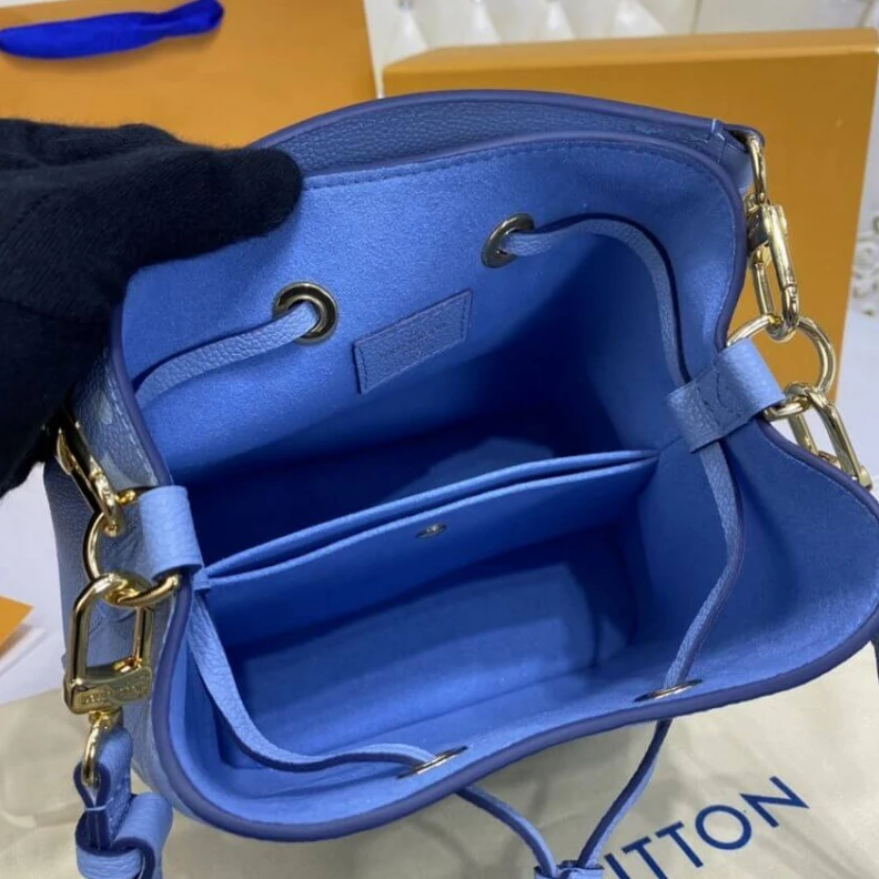 Replica bags lv Made from Louis Vuitton Néonoé BB