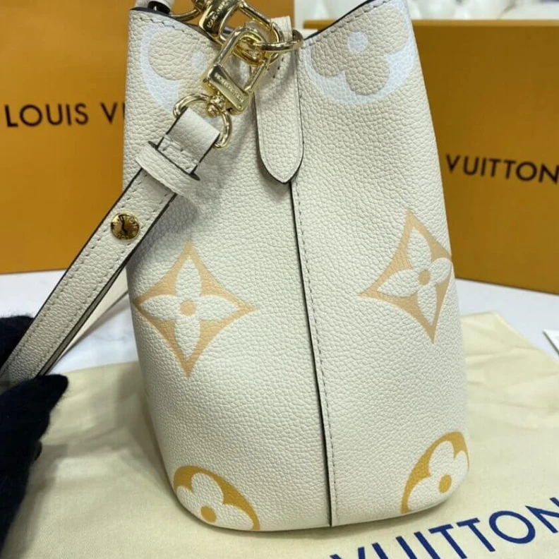 Replica bags lv Strap:Rem Louis Vuitton Néonoé BB