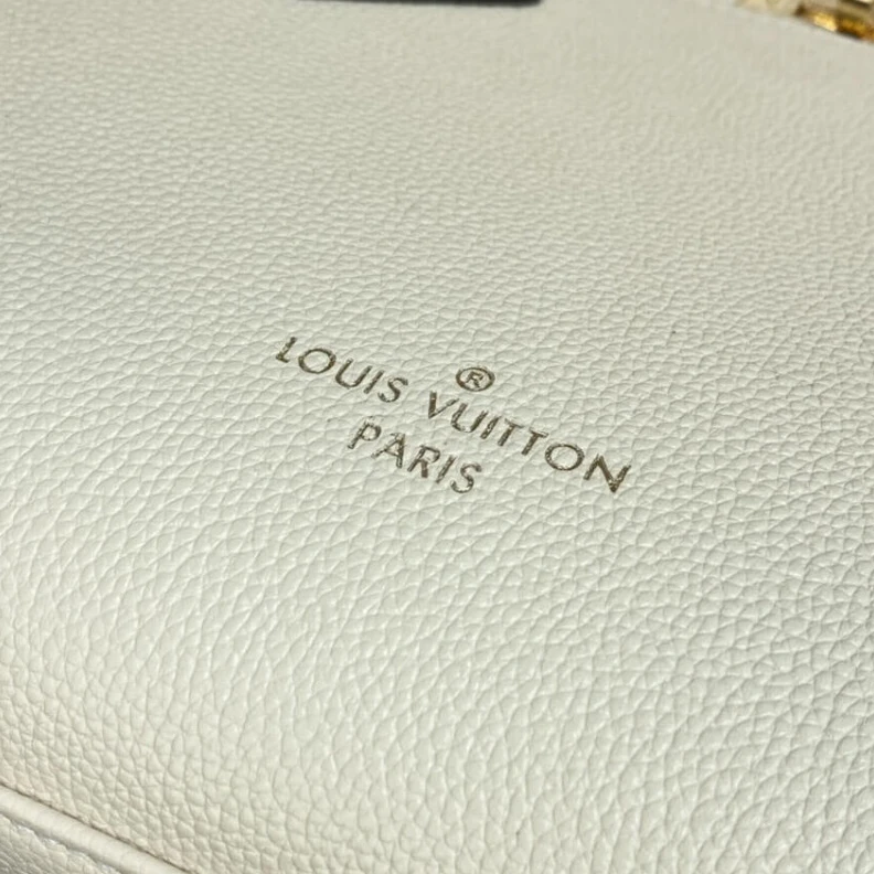 Top lv The perfec Louis Vuitton On My Side Greige Beige