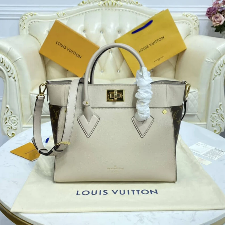 Replica bags lv Closure s Louis Vuitton On My Side MM Greige