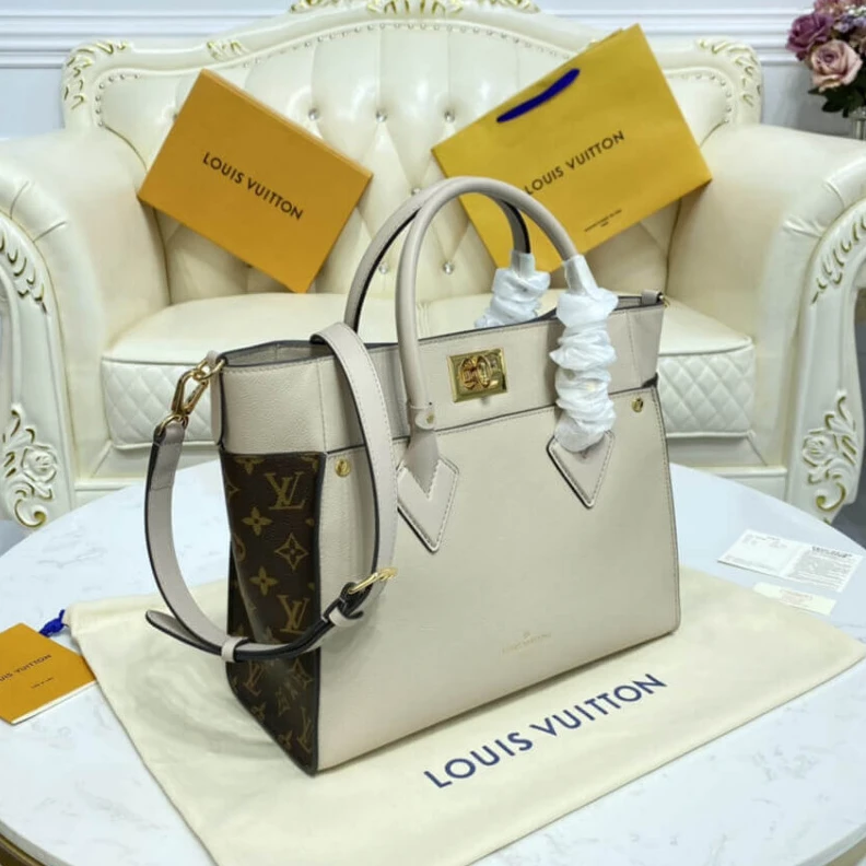 Replica bags lv Closure s Louis Vuitton On My Side MM Greige