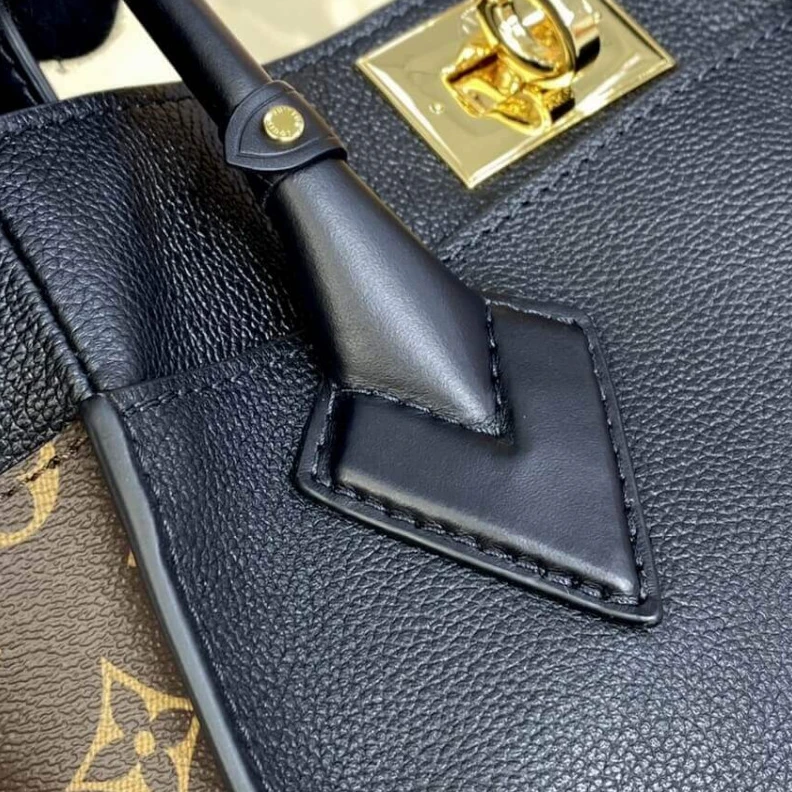 Mythick Cowhidele Louis Vuitton On My Side PM Black
