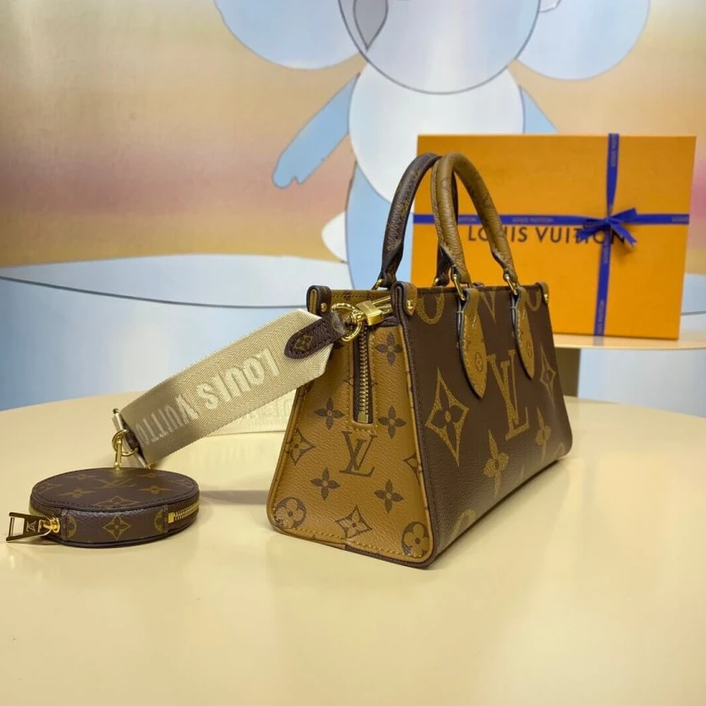 Replica bags lv Large zip Louis Vuitton OnTheGo East West