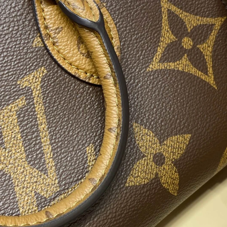 Replica bags lv Large zip Louis Vuitton OnTheGo East West