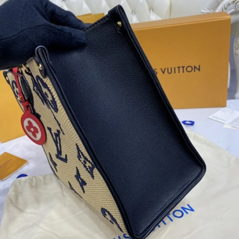 Replica bags Blue Louis Vuitton OnTheGo MM Blue