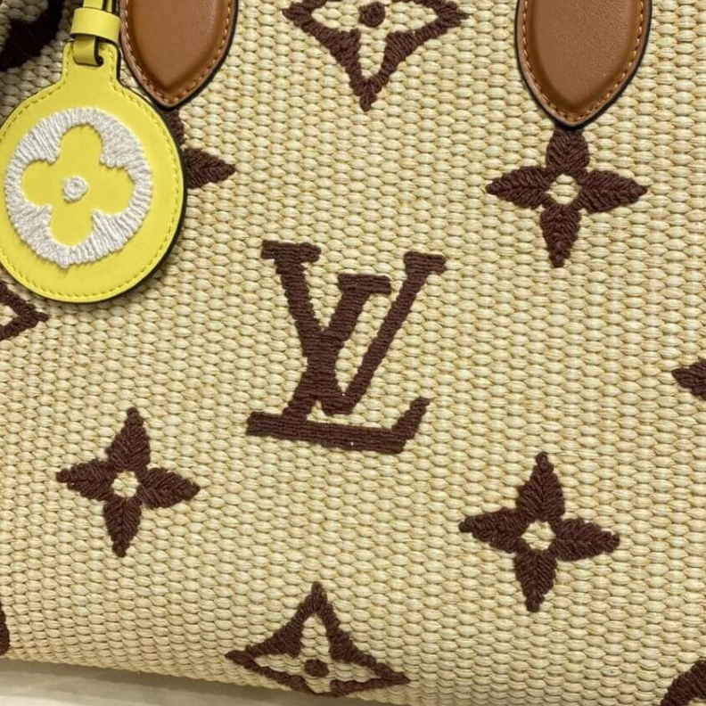 Replica bags 2 inside Louis Vuitton OnTheGo MM Tan