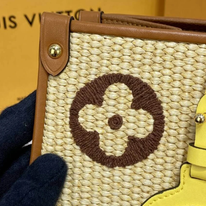 Replica bags 2 inside Louis Vuitton OnTheGo MM Tan