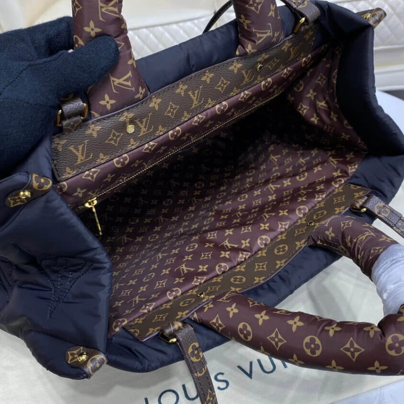 Mythick.ru Econyl wi Louis Vuitton Onthego GM Black