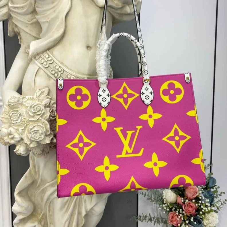Mythick Goldcolor Louis Vuitton Onthego GM Green