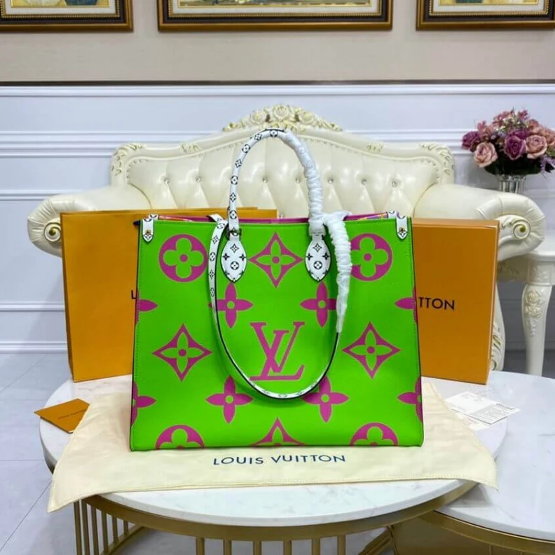 Mythick Goldcolor Louis Vuitton Onthego GM Green