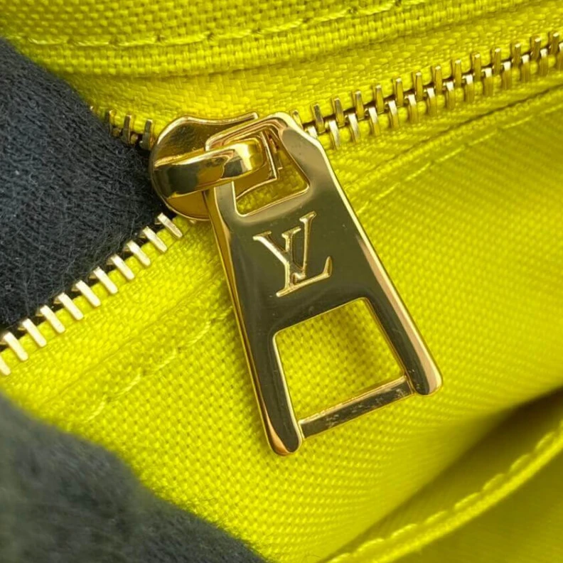 Mythick Goldcolor Louis Vuitton Onthego GM Green
