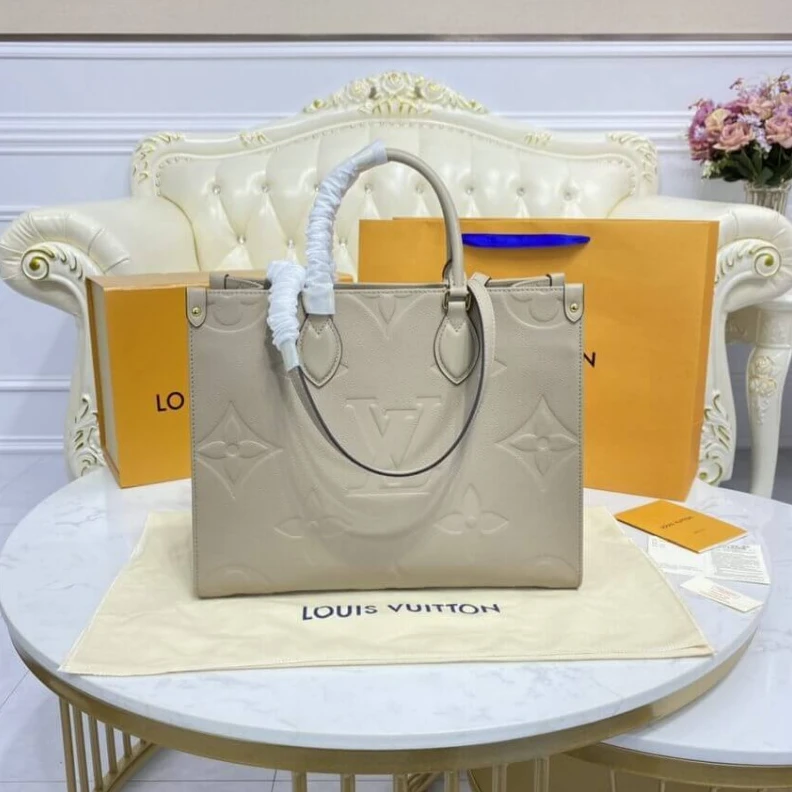 Replica bags lv Inside fl Louis Vuitton Onthego MM Grey