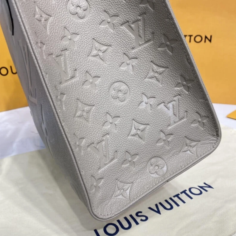Replica bags lv Inside fl Louis Vuitton Onthego MM Grey