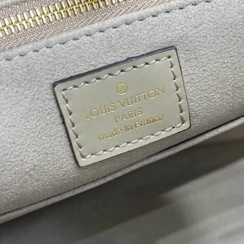 Replica bags lv Inside fl Louis Vuitton Onthego MM Grey