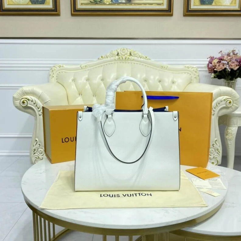 Louis vuitton locations Handle: D Louis Vuitton Onthego MM White