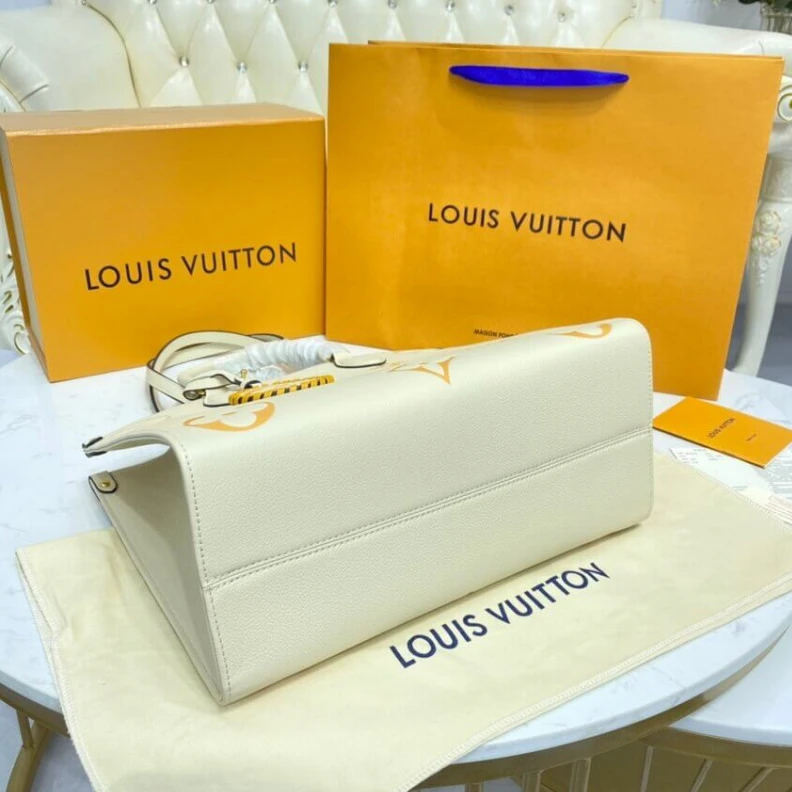 Mythick Goldcolor Louis Vuitton Onthego MM