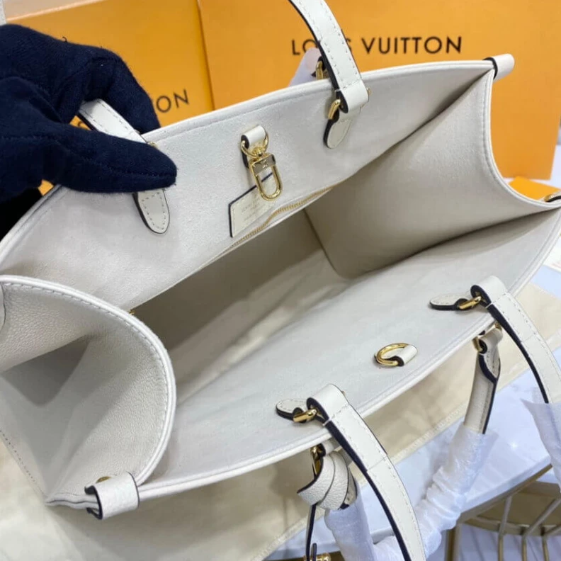 Mythick Goldcolor Louis Vuitton Onthego MM