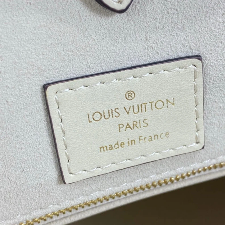 Mythick Goldcolor Louis Vuitton Onthego MM